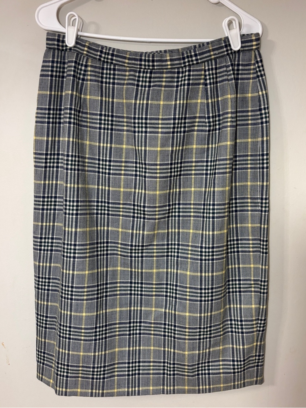 100% Virgin Wool Vintage Pendleton Plaid Skirt Size 14 Fall Style Natural Fiber
